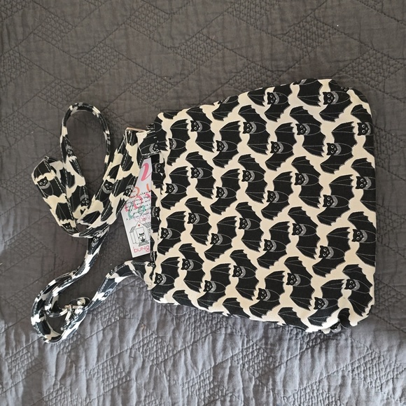 bungalow360 bat crossbody bag NWT - Picture 2 of 11